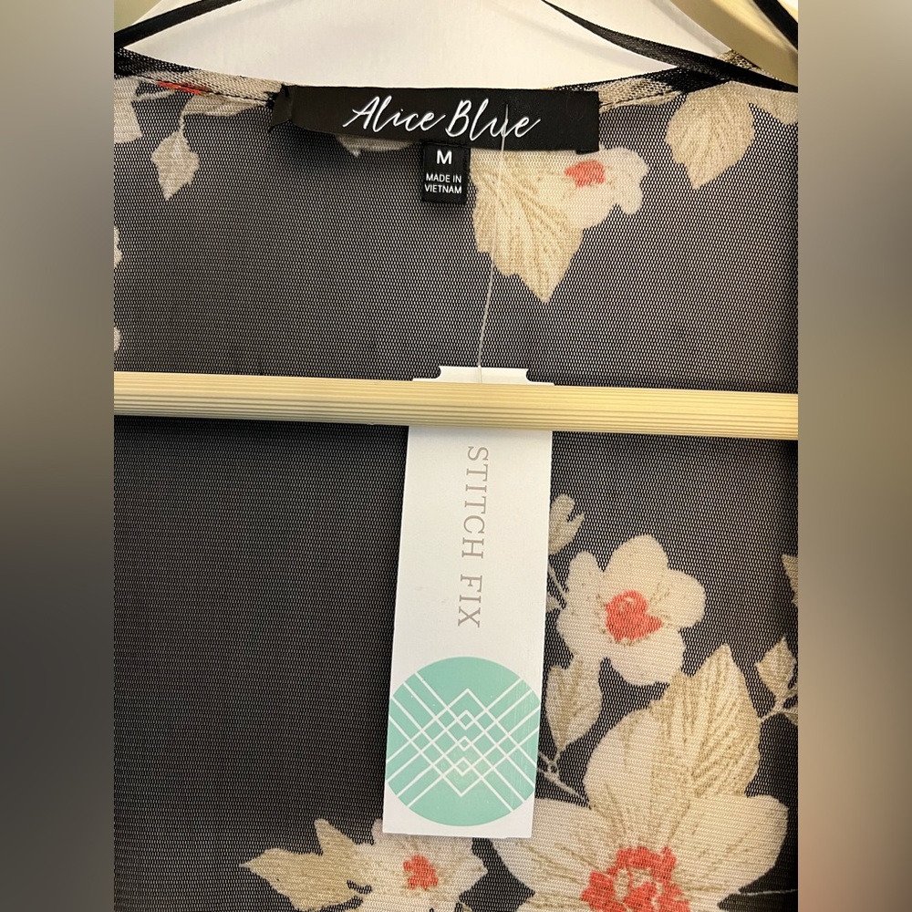 Sheer Floral Cardigan - Picture 2 of 4